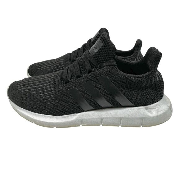 Adidas Swift Run Men's Size 5.5 Running Sneakers Carbon Black - Picture 1 of 15